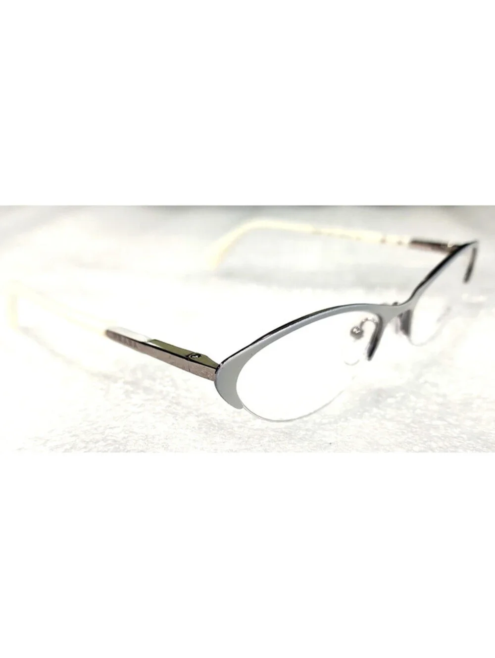 PRADA VPR54P LAR 101 Sm White Oval Cat Eyes Eyeglasses 51-17 135 Box Case